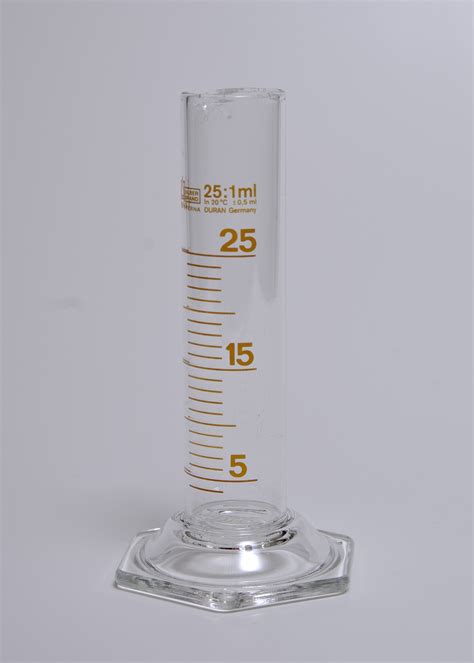 ESSENTIALS GLOSS TEMPTATION TRANSLUCENT 7ML