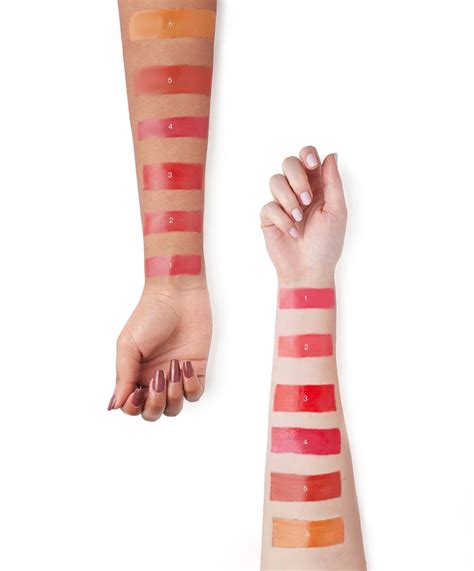 ESSENTIALS BLUSH STICK DARK RUBY 5ML