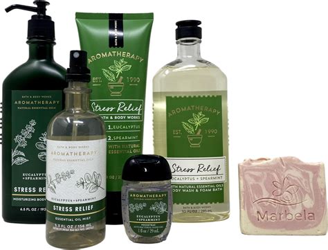 ESSENTIALS (BODY LOTION+HAND CREAM+SHOWER GEL) SET